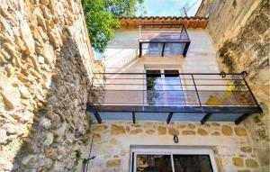 Awesome Home In Villeneuve-Les-Avignon