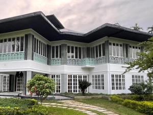 The Postcard in the Durrung Tea Estate, Assam