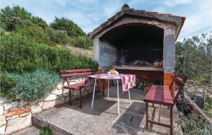 Two-Bedroom Apartment In Dolac