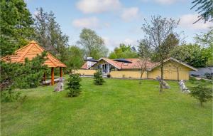 Four-Bedroom Holiday Home In Vaggerlose