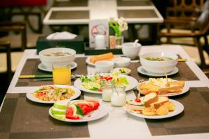 Bradi Gate- 22Land Residence Hotel