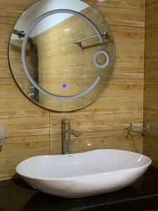 Noname Hostel And Cafe