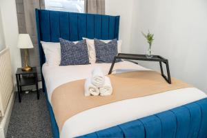 Affordable Bayswater Apartments Special Price Due to Lift Maintenance & Hallway Conditions