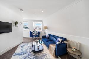 Affordable Bayswater Apartments Special Price Due to Lift Maintenance & Hallway Conditions