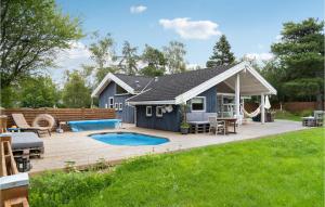 Amazing Home In Fårevejle With Sauna