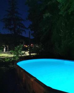 Oasi degli ulivi con piscina privata tra Versilia e Cinque Terre
