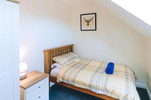Luxury newly converted oak cottage with hot tub