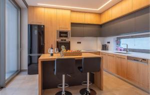 Beautiful Home In Heraklio Crete