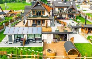 Beautiful Apartment In Koscielisko - Trstená