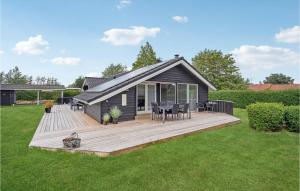 Beautiful Home In Sydals With Wifi