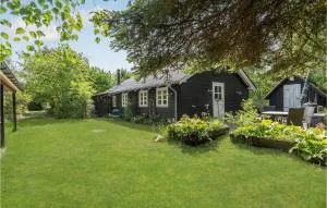 2 Bedroom Lovely Home In Højslev - Bøstrup