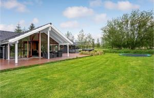 Beautiful Home In Væggerløse With Wifi