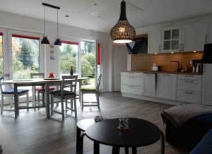 Haus am Nordstrand 2 - 4-star hotels in Prerow