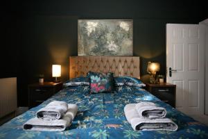 The Hot Tub Townhouse by Holiday Heim