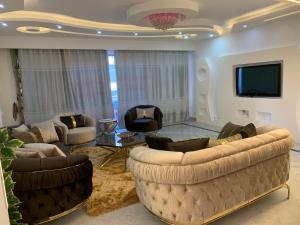 Four seasons at san stefano grand plaza