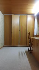 Single Room In Very Quiet & Cosy House With Garden