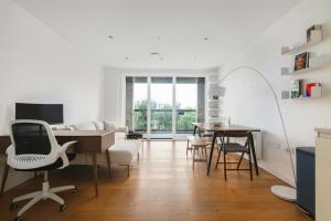 Brilliantly Connected 1BD Flat by Clissold Park