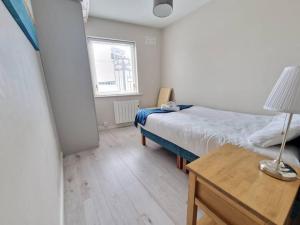 Large Three Bed with Lough Atalia Views