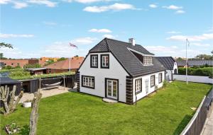 Three-Bedroom Holiday Home In Skagen