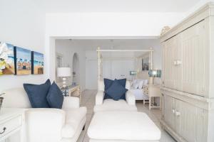 Santorini Perissa 27