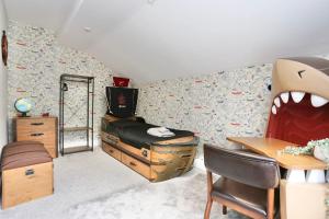 The Hot Tub Townhouse by Holiday Heim