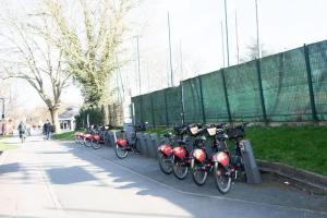 Villas Maison a l-oree du BOIS CITADELLE de LILLE avec TERRASSE en plein sud PROCHE DE TOUTES COMMODITES a la porte de LILLE : photos des chambres