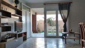 Bungalow White Apartments