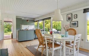 Cozy Home In Jægerspris With Kitchen
