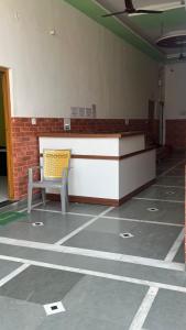 Hotel Vijay Palace- Near Ram Mandir Ayodhya