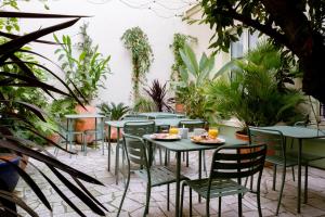 Hotels Kyriad Paris 10 - Canal Saint Martin - Republique : photos des chambres