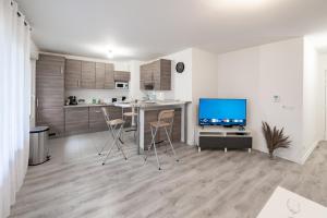 Appartements Tout confort a Massy - Parking / TGV et RER B&C : photos des chambres