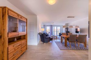 Möwe - Apartment in der Hafenresidenz mit Balkon & Wellness