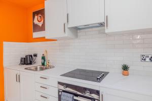 Beachside 1-Bedroom with Balcony