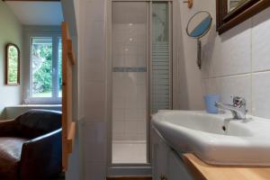 B&B / Chambres d'hotes Chambre d-hote La Haye d-Armor, Western : photos des chambres