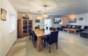 2 Bedroom - Loft Home Srijane 
