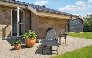 Gorgeous Home In Tarm With Wifi