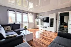 UrbanOasis8thFloor-Airport-AtlasArena-Orientarium - 罗兹省康斯坦丁努夫