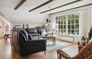 Three-Bedroom Holiday Home In Norre Nebel