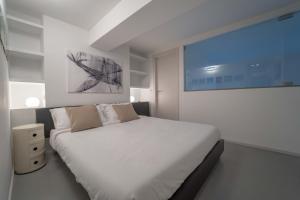 MARLA BRERA Apartment