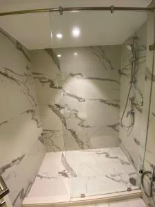 Le Roi Dehradun at Dehradun Railway Station