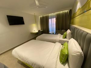 Le Roi Dehradun at Dehradun Railway Station