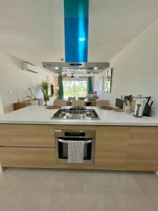 Amanece frente al mar