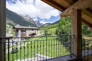 Chalets CHALET AROLAY : photos des chambres
