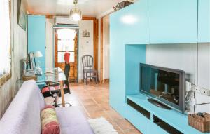 Amazing Home In Los Puertos De Arriba