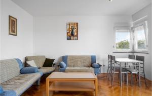 Stunning Apartment In Srima With Kitchen 