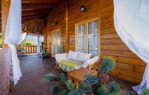 3 Bedroom Lovely Home In Dubrava Kod Sibenika 