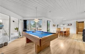 Stunning Home In Ringkøbing With Sauna