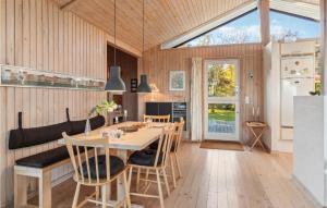 Beautiful Home In Samsø With Kitchen