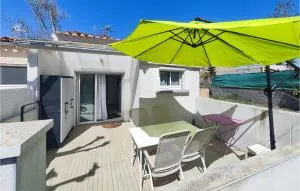 2 Bedroom Awesome Home In Marseillan - 卡斯特拉斯