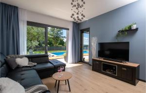 Amazing Home In Krsan With Sauna 